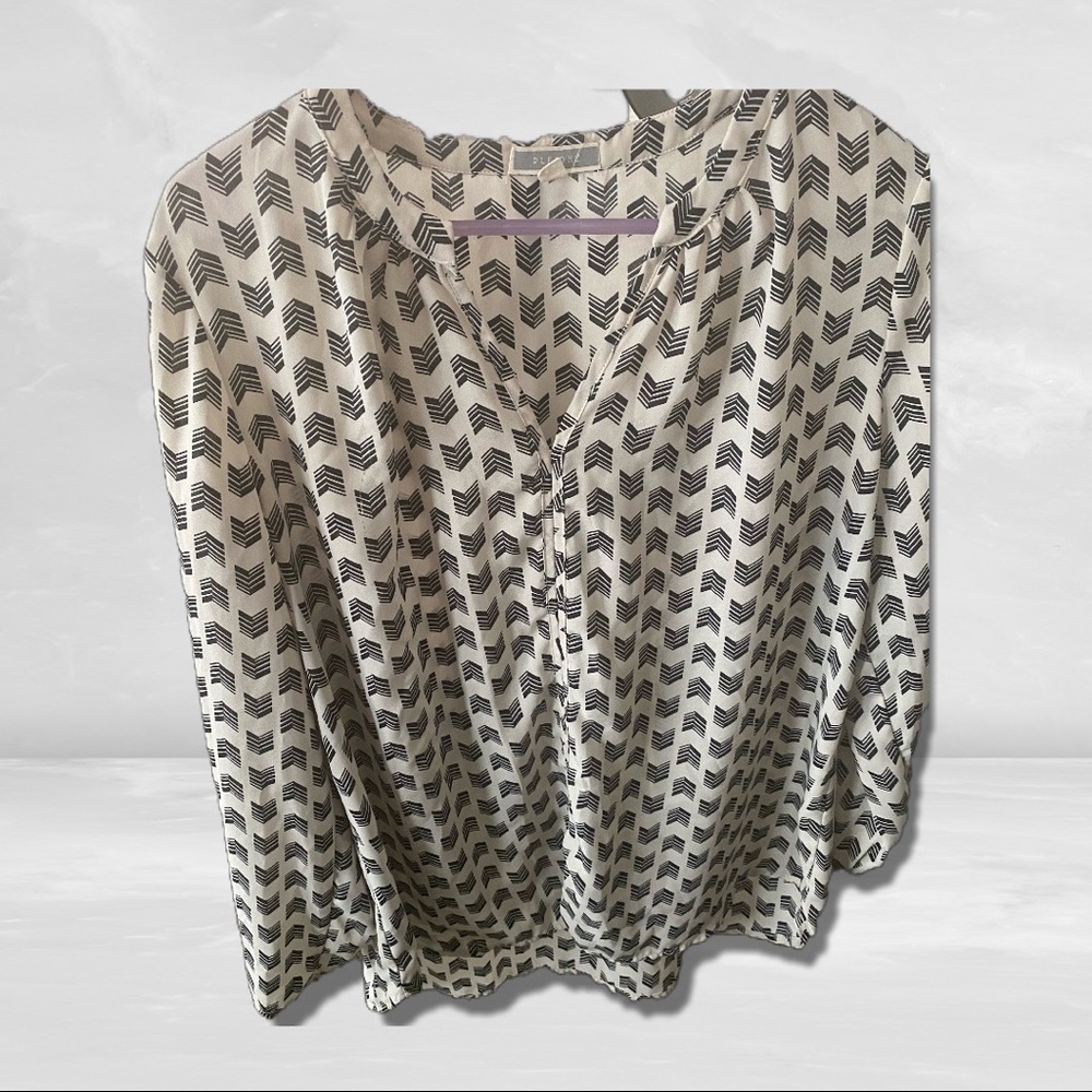 Geometric Blouse - Picture 4 of 11